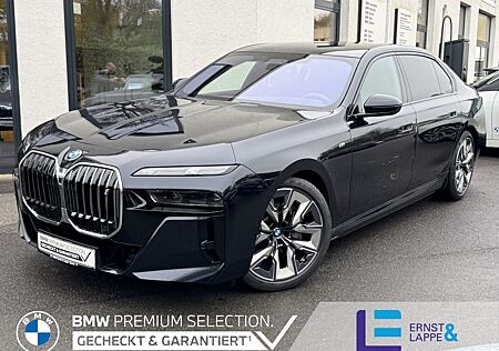 BMW i7 xDrive60 M Sport || B&W Massage Theatre Scree