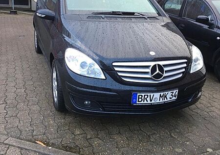 Mercedes-Benz B 170 -