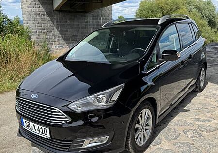 Ford Grand C-Max 2,0TDCi 110kW PowerShift Titaniu...