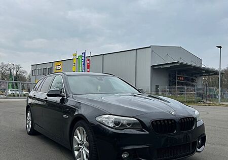 BMW 520d Touring A Luxury Line Luxury Line