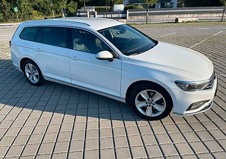 VW Passat Variant Volkswagen 2.0 TDI SCR 147kW DSG Eleganc...