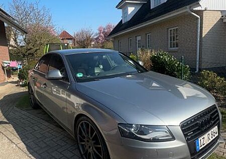 Audi A4 3.0 TDI (DPF) quattro S line S line