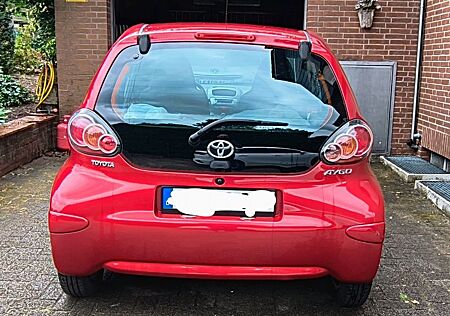 Toyota Aygo (X) Aygo 1,0-l-VVT-i CoolRed CoolRed