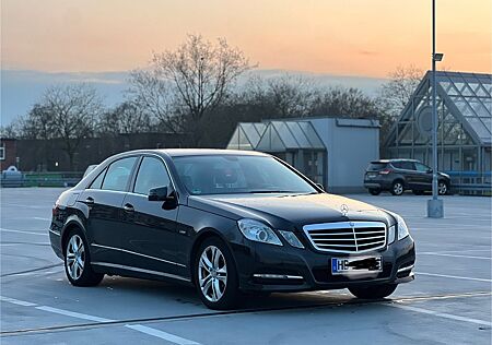 Mercedes-Benz E 200 CDI BlueEFFICIENCY AVANTGARDE AVANTGARDE