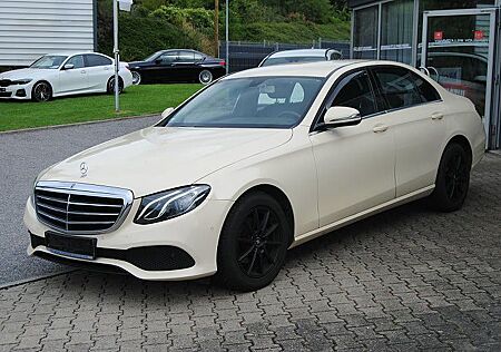 Mercedes-Benz E 200 d Autom.Taxi.LED.Leder.Sitzheizung