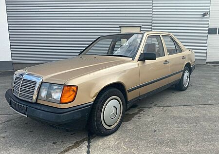 Mercedes-Benz E 230 *Oldtimer H-Zulassung*Automatik*