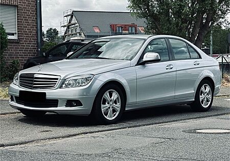 Mercedes-Benz C 180 CGI Automatik