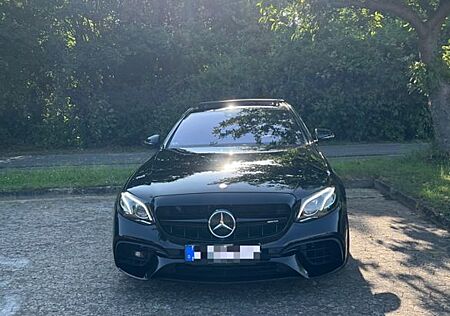 Mercedes-Benz E 43 AMG Mercedes-AMG
