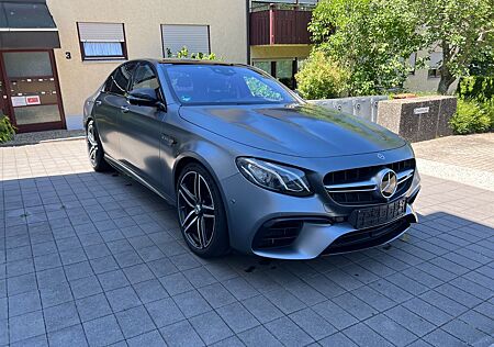 Mercedes-Benz E 63 AMG E 63 S AMG | Selenitgrau Magno | Top-Ausstattung