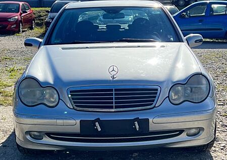 Mercedes-Benz C 180 Kompressor/NAVI/DISPLAY/SITZHEIZ/KERAMIK/