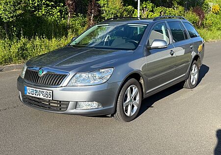 Skoda Octavia 1.6 TDI 4x4 AHK Tempomat Combi TOP