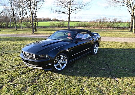 Ford Mustang Convertible