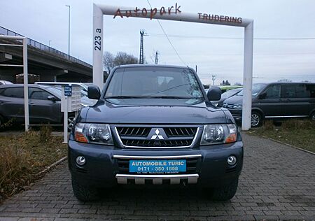 Mitsubishi Pajero 3.2 DI-D Dakar