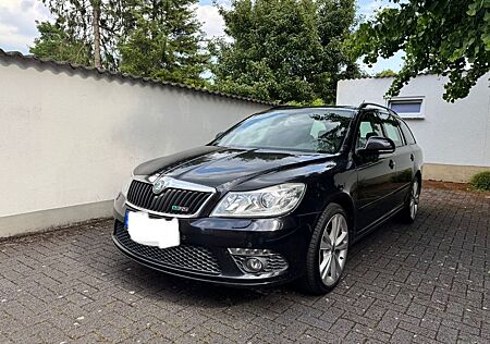 Skoda Octavia 2.0 TDI DSG RS Combi RS
