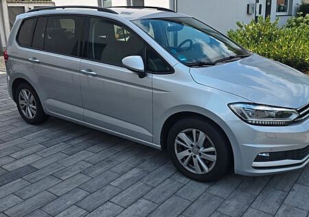 VW Touran Volkswagen 2.0 TDI SCR DSG Comfortline Comfortline