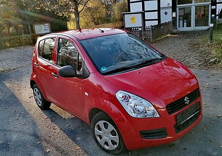 Suzuki Splash 1.0 Basic rot, 1. Hand, 8-fach bereift