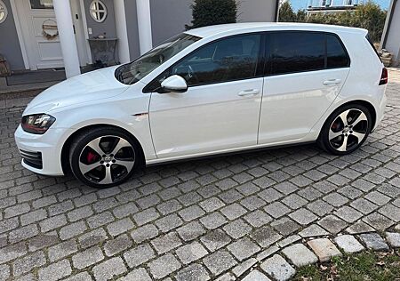VW Golf Volkswagen 7 GTI Top Zustand!