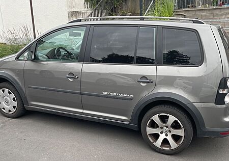 VW Touran Volkswagen 1.4 TSI 103kW -