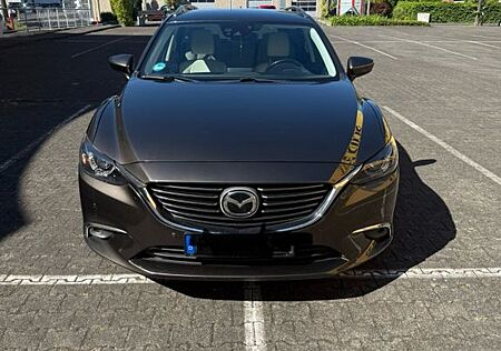 Mazda 6 2.2 SKYACTIV-D 175 Sports-Line AWD AT Spor...