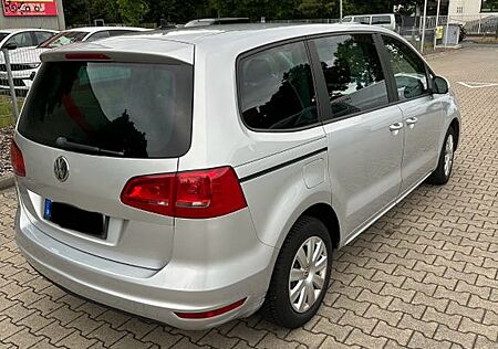 VW Sharan Volkswagen 2.0 TDI BlueMotion Technology Trendli...