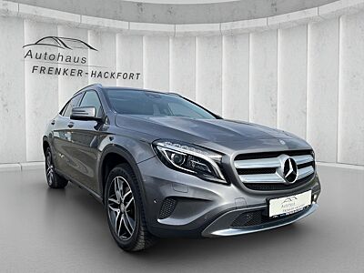 Mercedes-Benz GLA 250 Urban 4Matic AHK ILS LED Kam Navi Pano