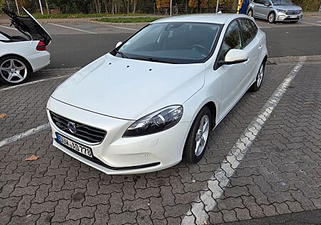 Volvo V40 T3 LINJE YOU! LINJE YOU!
