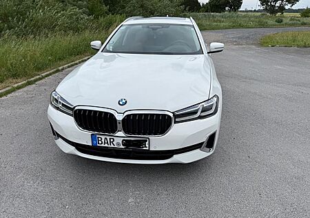 BMW 530d Touring A -48 V Mildhybrid