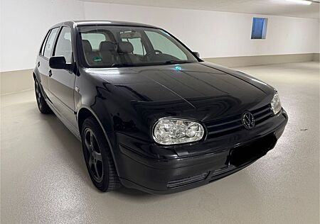 VW Golf Volkswagen 2.0*AUTOMATIK/LEDER/TÜV/HIGHLINE*