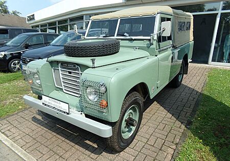 Land Rover Serie III 109