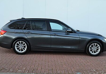 BMW 318d Touring Aut. HuD/LED/Digital/ViewCam/TV/ACC