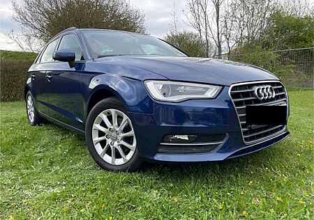 Audi A3 1.2 TFSI Attraction Sportback Attraction