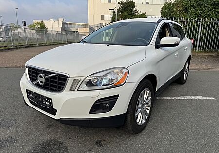 Volvo XC 60 2.4l AWD Scheckh. Zr. gew. Allwetter AHK