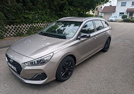 Hyundai i30 1.4 T-GDI YES! DCT YES!