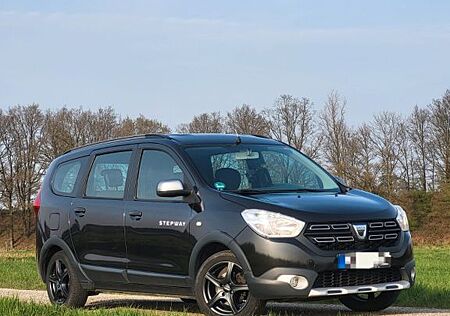Dacia Lodgy Stepway Celebration TCe 115 SHZ/RFK/8x Alu