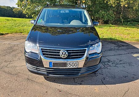 VW Touran Volkswagen 2.0 TDI DPF Freestyle Freestyle