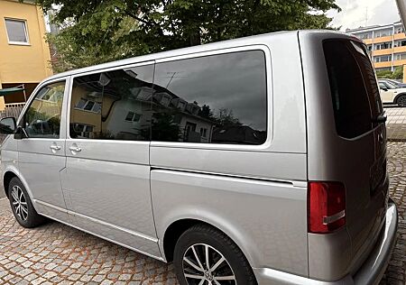 VW T5 Multivan Volkswagen Highline