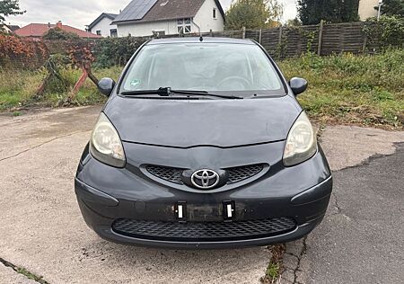 Toyota Aygo (X) Aygo 1.0 Klimaautomatik Tüv bis 06/2027