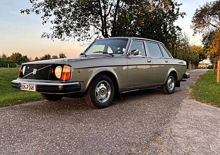 Volvo 244 GL, 2.0L