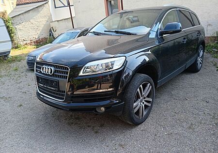 Audi Q7 3.0 TDI quattro tiptronic 7Sitze Leder Xenon