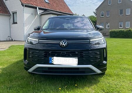 VW Tayron Volkswagen TDI 4M 7Sitze Pano AHK Stheiz lQ Drive