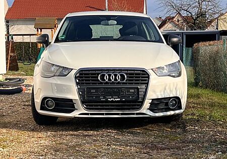 Audi A1 1.2 Restgarantie/Bremsen+Tüv neu