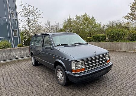 Chrysler Voyager 3.0 / 7 Sitzer/Automatik/Klima
