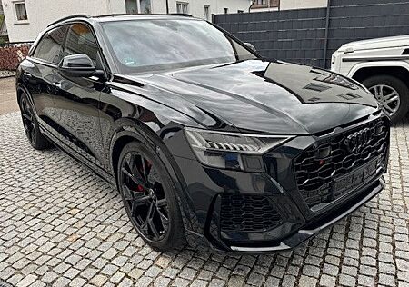 Audi RS Q8 RSQ8 4.0 TFSI quattro Keramik Carbon AHK 305 kmh