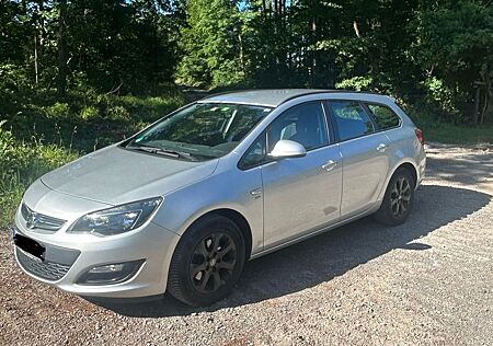 Opel Astra Sports Tourer J