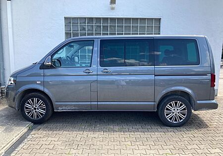 VW T5 Multivan Volkswagen Motor neu m Garantie, 8 Sitze