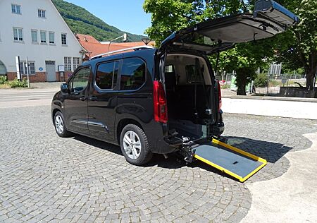 Toyota Pro Ace Proace City Verso L1 Team D ROLLSTUHLRAMPE