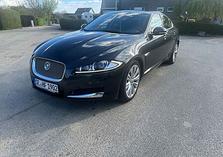 Jaguar XF 2.2 L Diesel -