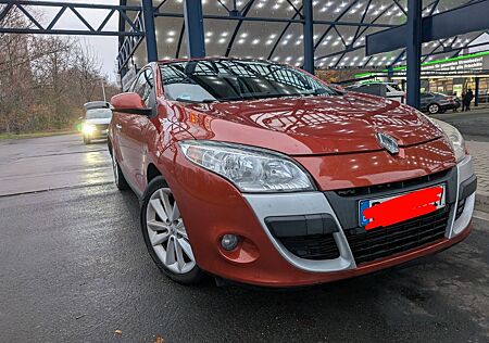 Renault Megane Coupé Dynamique TCe 180 Dynamique