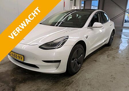 Tesla Model 3 Standard RWD Plus 60kWh [ TREKHAAK+AUTOP