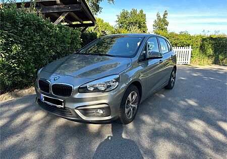 BMW 2er 220 Active Tourer | Parkass.| SHZ| Navi| 8f. Ber